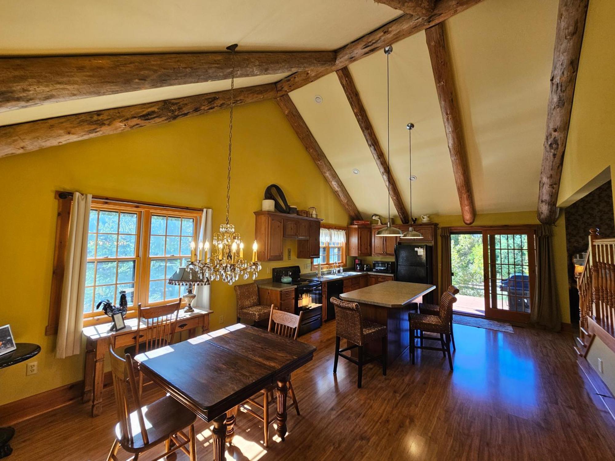 Chanticleer Cabins สเตอร์เจียนเบย์ ภายนอก รูปภาพ