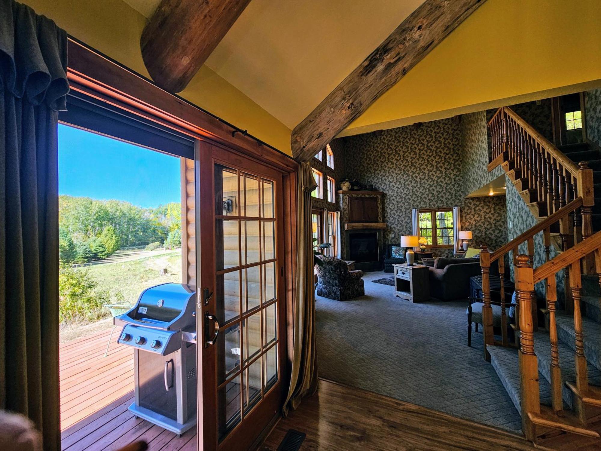 Chanticleer Cabins สเตอร์เจียนเบย์ ภายนอก รูปภาพ