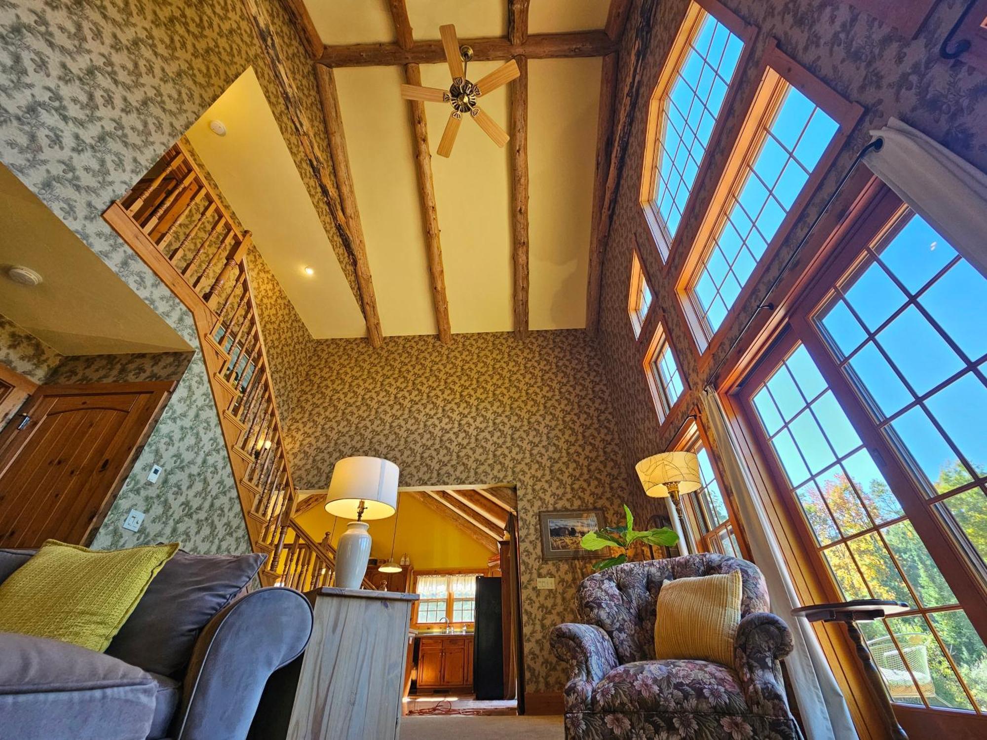 Chanticleer Cabins สเตอร์เจียนเบย์ ภายนอก รูปภาพ