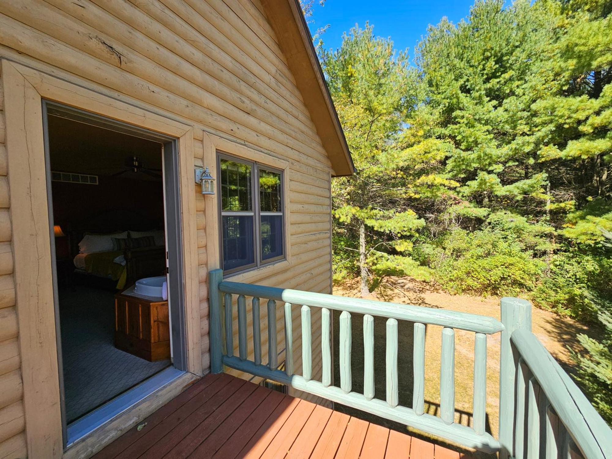 Chanticleer Cabins สเตอร์เจียนเบย์ ภายนอก รูปภาพ